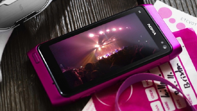 nokia-n8-pink