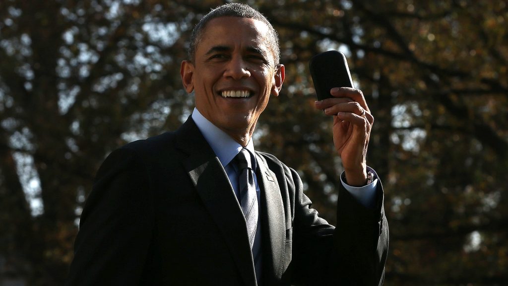 obama-blackberry