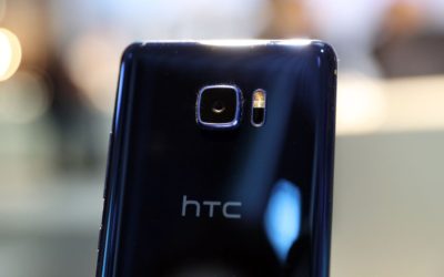 Google може би ще придобие HTC