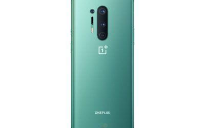 OnePlus 8 Pro позира в реална снимка