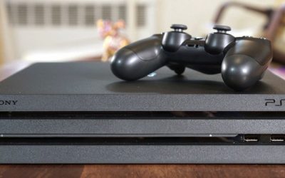 Собственици на PS4 твърдят, че злонамерени съобщения карат конзолите им да крашват