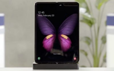 Samsung Galaxy Fold беше забелязан в метрото в Делхи