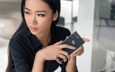 TCL спира производството на смартфони с марката BlackBerry