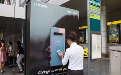 Samsung превърна спирките в Сингапур в безжични станции за зареждане