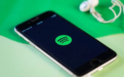 Facebook Messenger вече ще ви предлага песни от Spotify