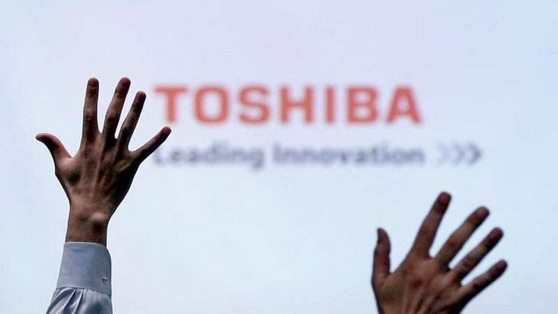 Toshiba продаде бизнеса си с памети за 18 милиарда долара